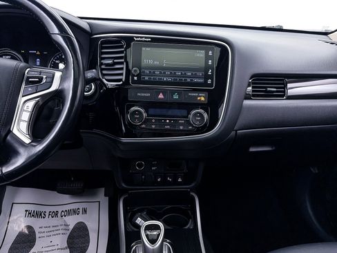 Used 2018 Mitsubishi Outlander GT image 6