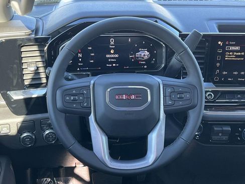 New 2026 GMC Sierra 1500 Elevation image 12