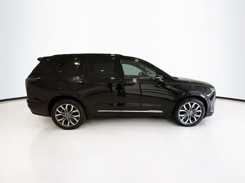 Certified 2024 Cadillac XT6 Sport w/ Platinum Package image 8