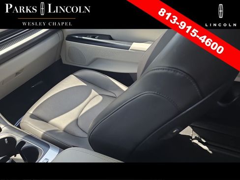 Used 2022 Kia Carnival LX FWD image 13