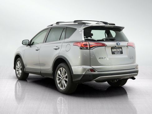 Used 2017 Toyota RAV4 Limited AWD/4WD image 3