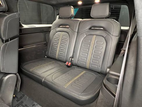 Used 2024 Rivian R1S Adventure image 23