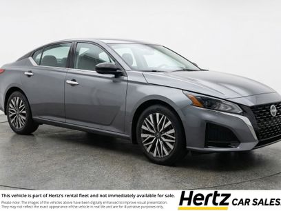 Used 2025 Nissan Altima 2.5 SV