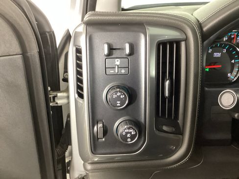 Used 2015 Chevrolet Silverado 2500 LTZ w/ Duramax Plus Package AWD/4WD image 22