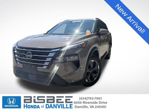 Used 2025 Nissan Rogue SV w/ SV Premium Package FWD image 1