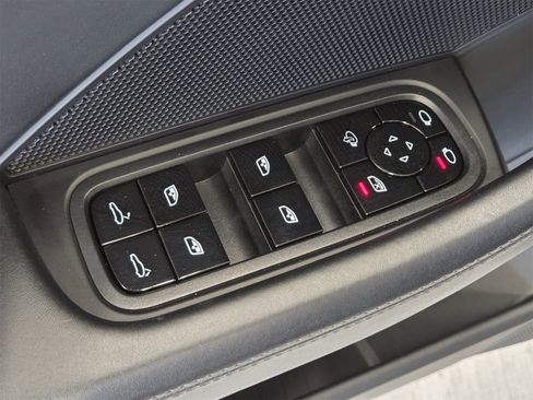 Certified 2020 Porsche Panamera GTS image 15