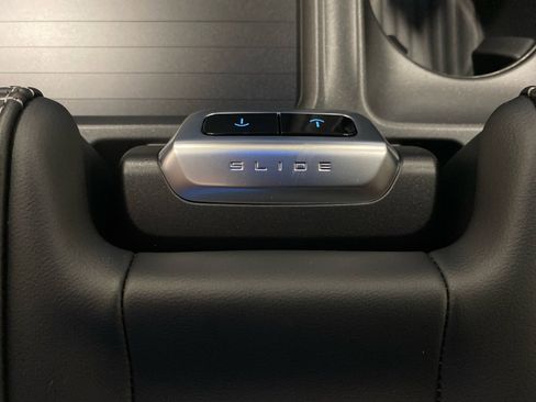 New 2025 Ford Expedition Max Platinum w/ Stealth Performance Package image 50