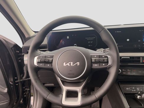 Used 2025 Kia K5 EX FWD image 14