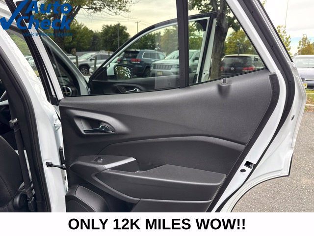 Used 2026 Chevrolet Trax LT FWD image 26
