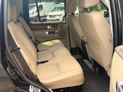 Used 2016 Land Rover LR4 HSE AWD/4WD image 25
