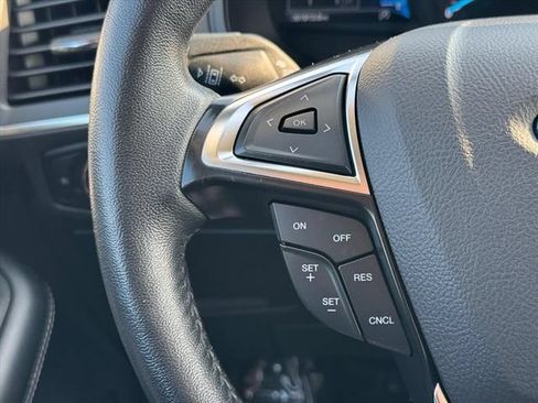 Used 2024 Ford Edge Titanium AWD/4WD image 19