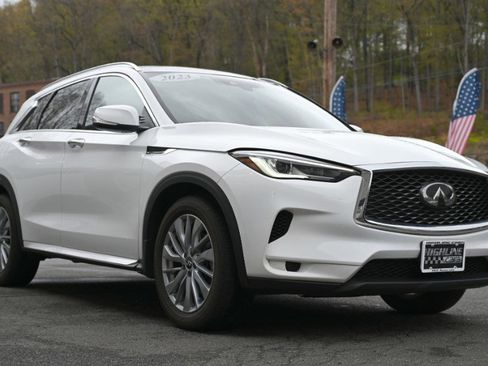 Used 2023 INFINITI QX50 Luxe AWD/4WD image 8