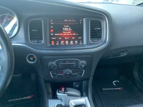 Used 2016 Dodge Charger R/T w/ Plus Group RWD image 15