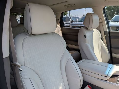 Used 2022 Genesis GV80 3.5T Advanced + AWD/4WD image 40