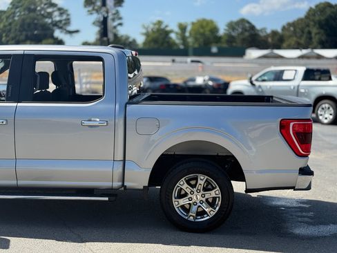 Used 2021 Ford F150 XLT w/ Equipment Group 302A High RWD image 10