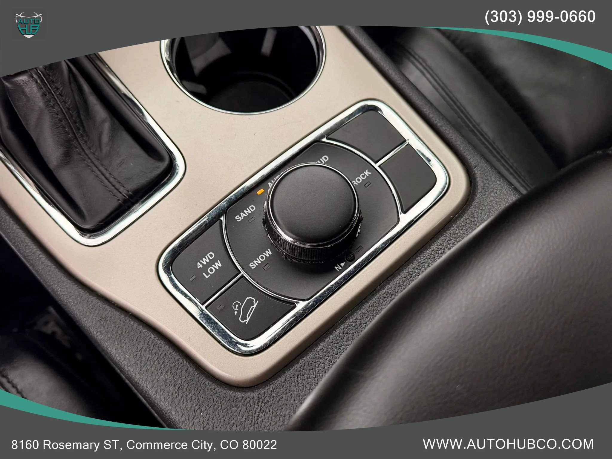 Used 2017 Jeep Grand Cherokee Laredo w/ Quick Order Package 23E AWD/4WD image 24
