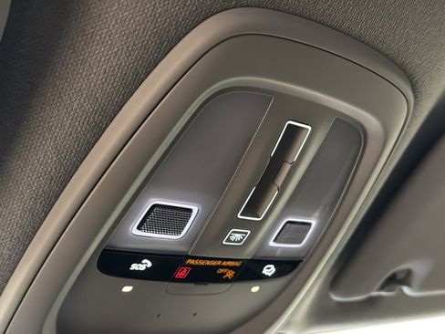 Certified 2025 Volvo XC40 B5 Plus image 20