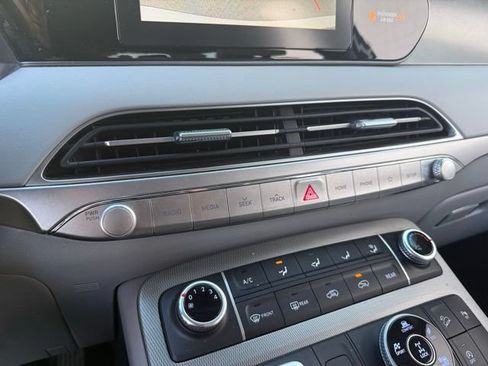 Used 2020 Hyundai Palisade SE AWD/4WD image 23