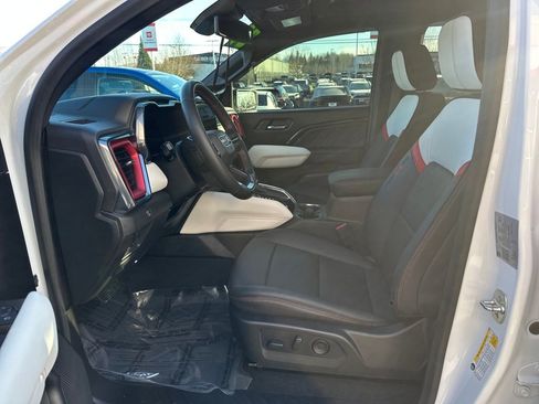 Used 2024 GMC Canyon AT4X image 12