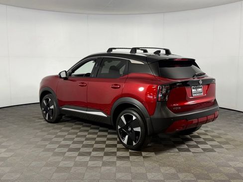 Used 2025 Nissan Kicks SR w/ Illumination Package FWD image 9