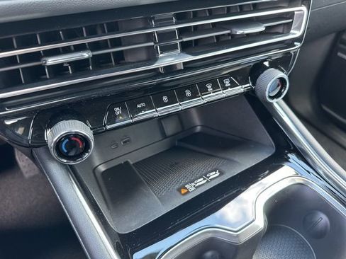 New 2025 Chevrolet Traverse High Country image 30