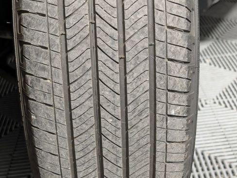 Certified 2025 Ford Escape ST-Line FWD image 27