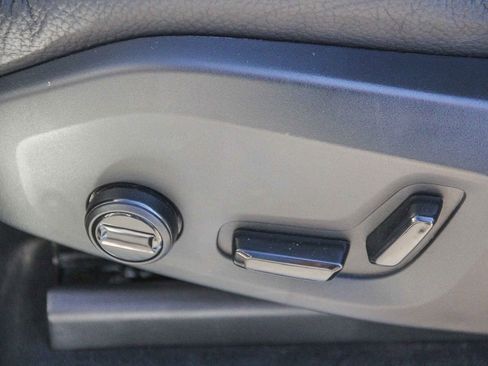 Used 2024 Volvo XC90 T8 Plus w/ Protection Package Premier image 21