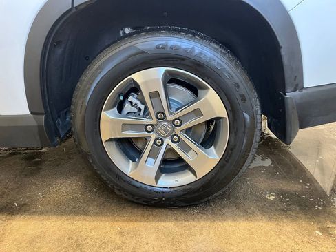 Used 2025 Honda Pilot EX-L image 29