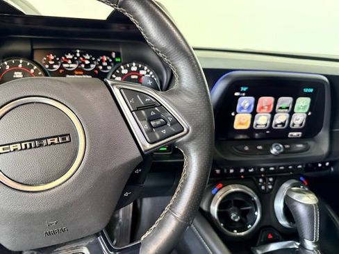 Used 2018 Chevrolet Camaro SS RWD image 22
