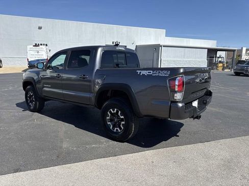 Used 2021 Toyota Tacoma TRD Off-Road w/ Technology Package AWD/4WD image 2