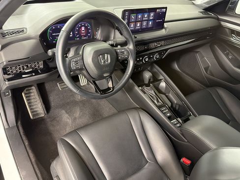 Used 2024 Honda Accord Sport image 4