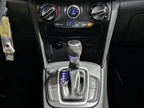 Used 2020 Hyundai Kona SE FWD image 18