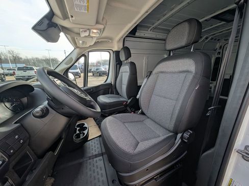 New 2026 RAM ProMaster 2500 image 18
