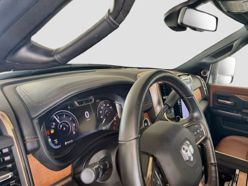 Used 2024 RAM 3500 Limited AWD/4WD image 9