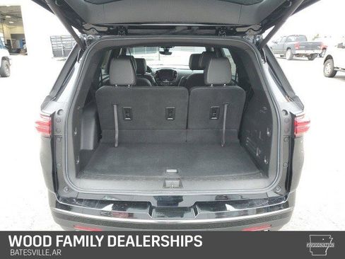 Certified 2023 Chevrolet Traverse Premier w/ Redline Edition image 6