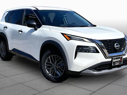 Certified 2023 Nissan Rogue S FWD image 3