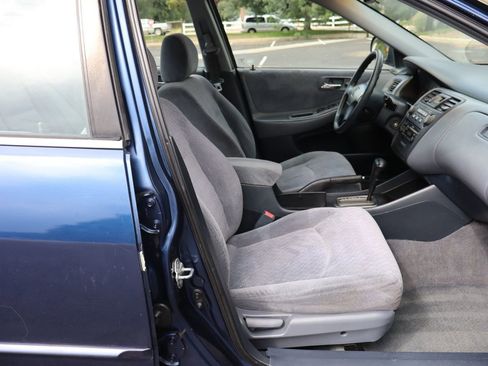 Used 2001 Honda Accord LX image 22