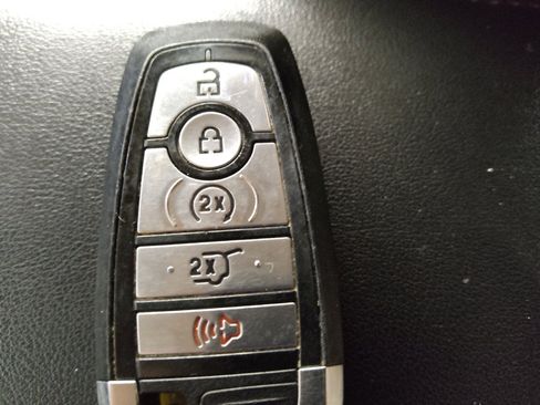 Used 2022 Ford Edge SEL w/ Convenience Package AWD/4WD image 32
