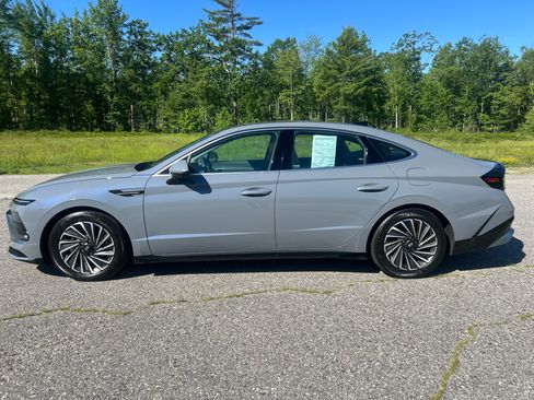 Used 2024 Hyundai Sonata Limited FWD image 9