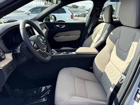 New 2026 Volvo XC60 B5 Core w/ Protection Package image 9