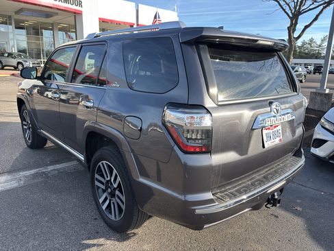 Used 2022 Toyota 4Runner Limited image 4