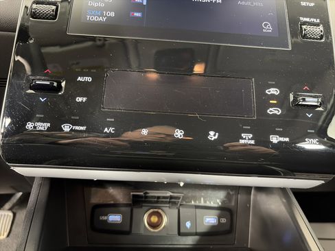 Certified 2023 Hyundai Tucson Blue AWD/4WD image 22