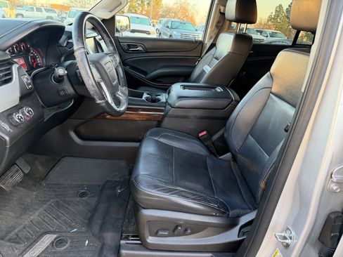 Used 2016 GMC Yukon SLT image 10