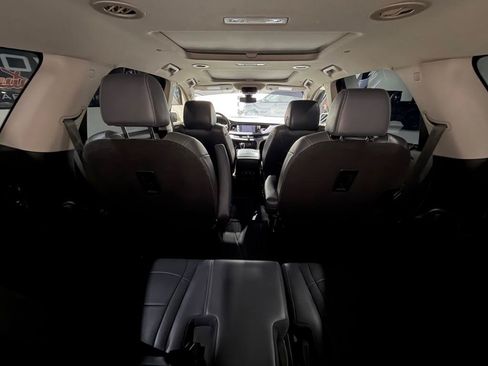 Used 2019 Buick Enclave Premium FWD image 16