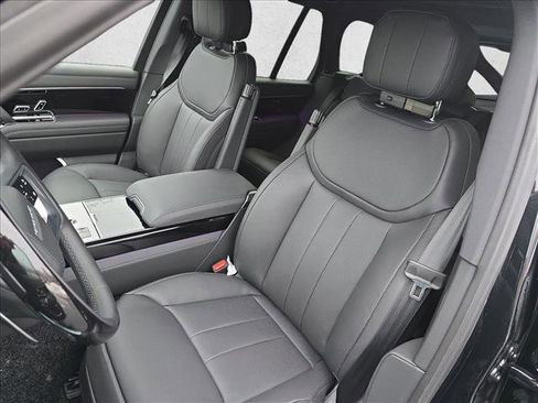 New 2026 Land Rover Range Rover SE image 14