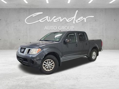 Used 2014 Nissan Frontier SV image 1