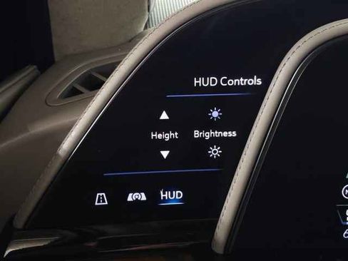 Used 2022 Cadillac Escalade Premium Luxury Platinum image 26