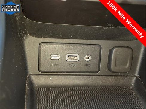 Used 2023 GMC Terrain SLE w/ Driver Convenience Package image 22