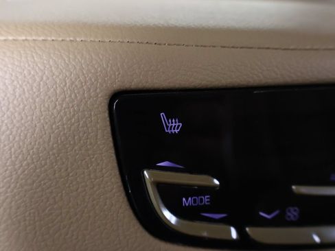 Used 2019 Cadillac Escalade Platinum AWD/4WD image 72