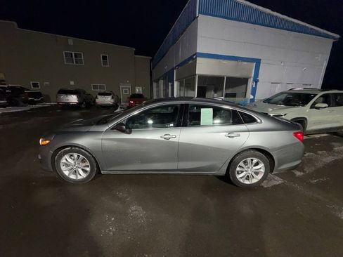 Used 2024 Chevrolet Malibu LT image 2